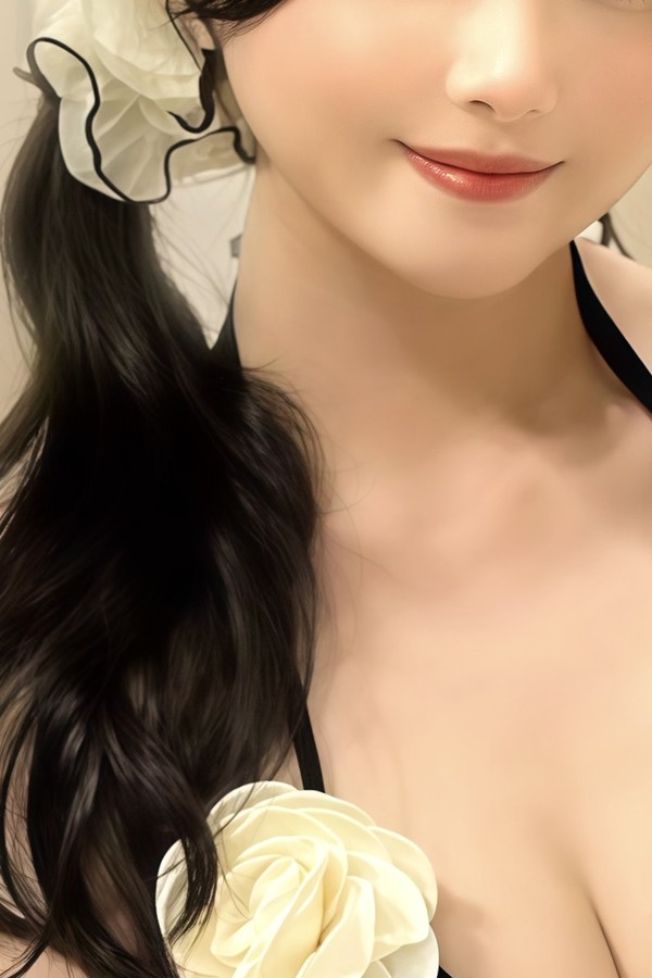 真島 ゆりの